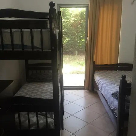 فندق Atdheu Velipojë